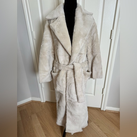 REMAIN BIRGER CHRISTENSEN Isabella Belted Lambskin Shearling Coat EU36 US4 NWT - Picture 7 of 16